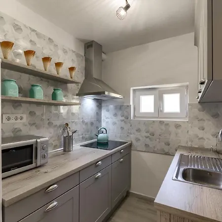Apartments-pia