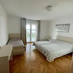 شقة Apartments-pia زادار