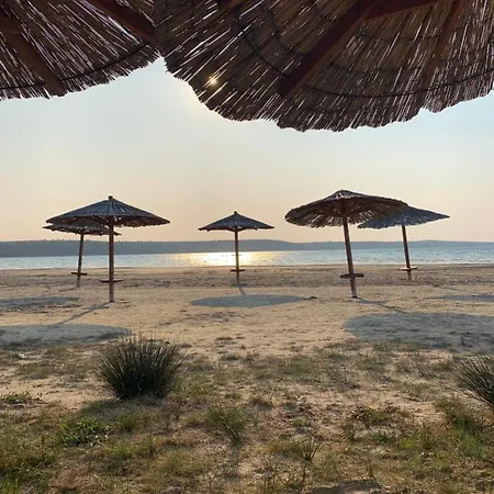 アパート Apartments-pia *