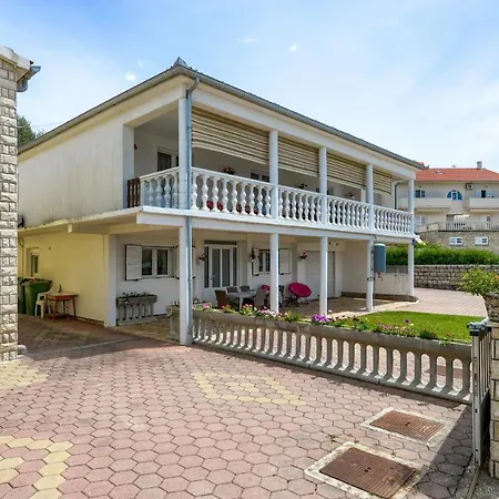 Apartments-pia Appartamento Zara